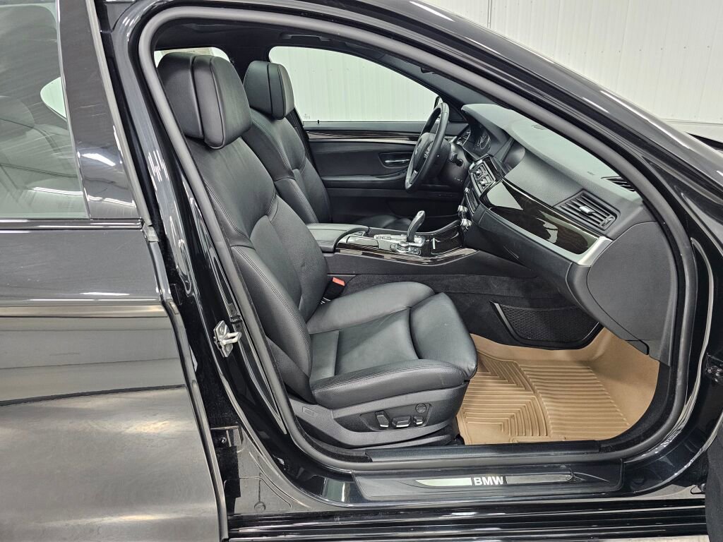 Used 2012 BMW 535i xDrive Sedan image 7