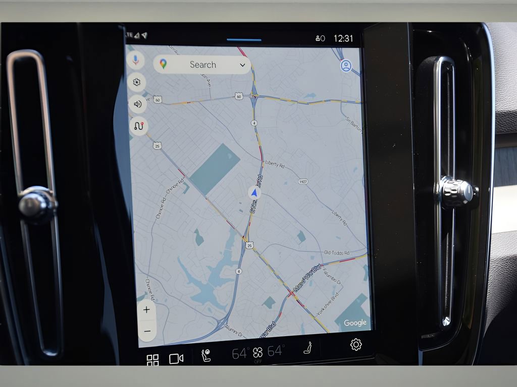 Used 2025 Volvo XC40 B5 Plus w/ Protection Package Premier image 18