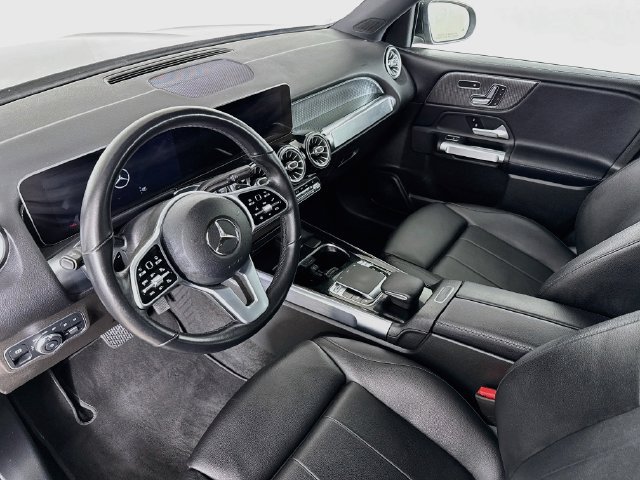 Used 2020 Mercedes-Benz GLB 250 4MATIC image 15