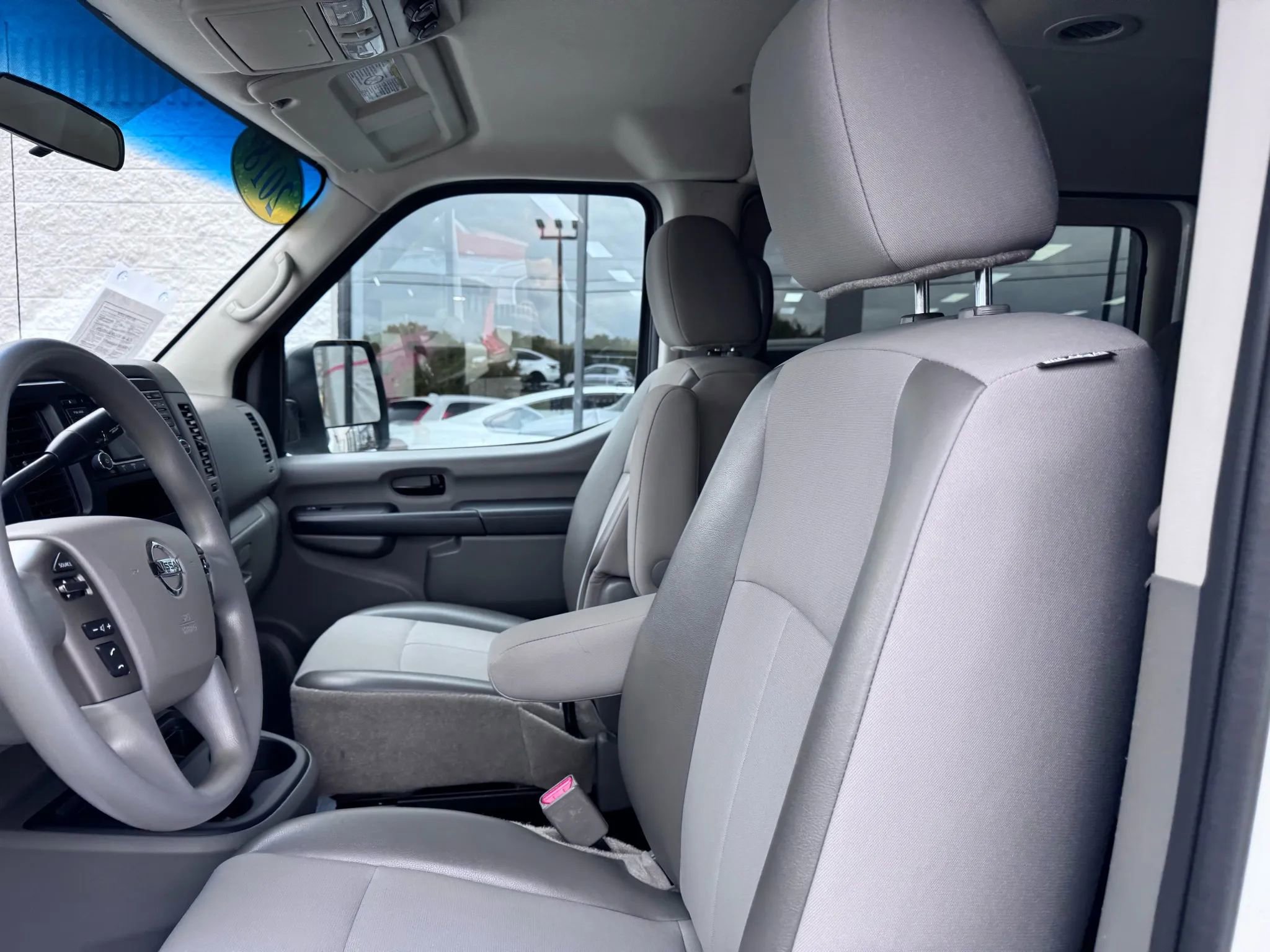 Used 2018 Nissan NV 3500 S image 10