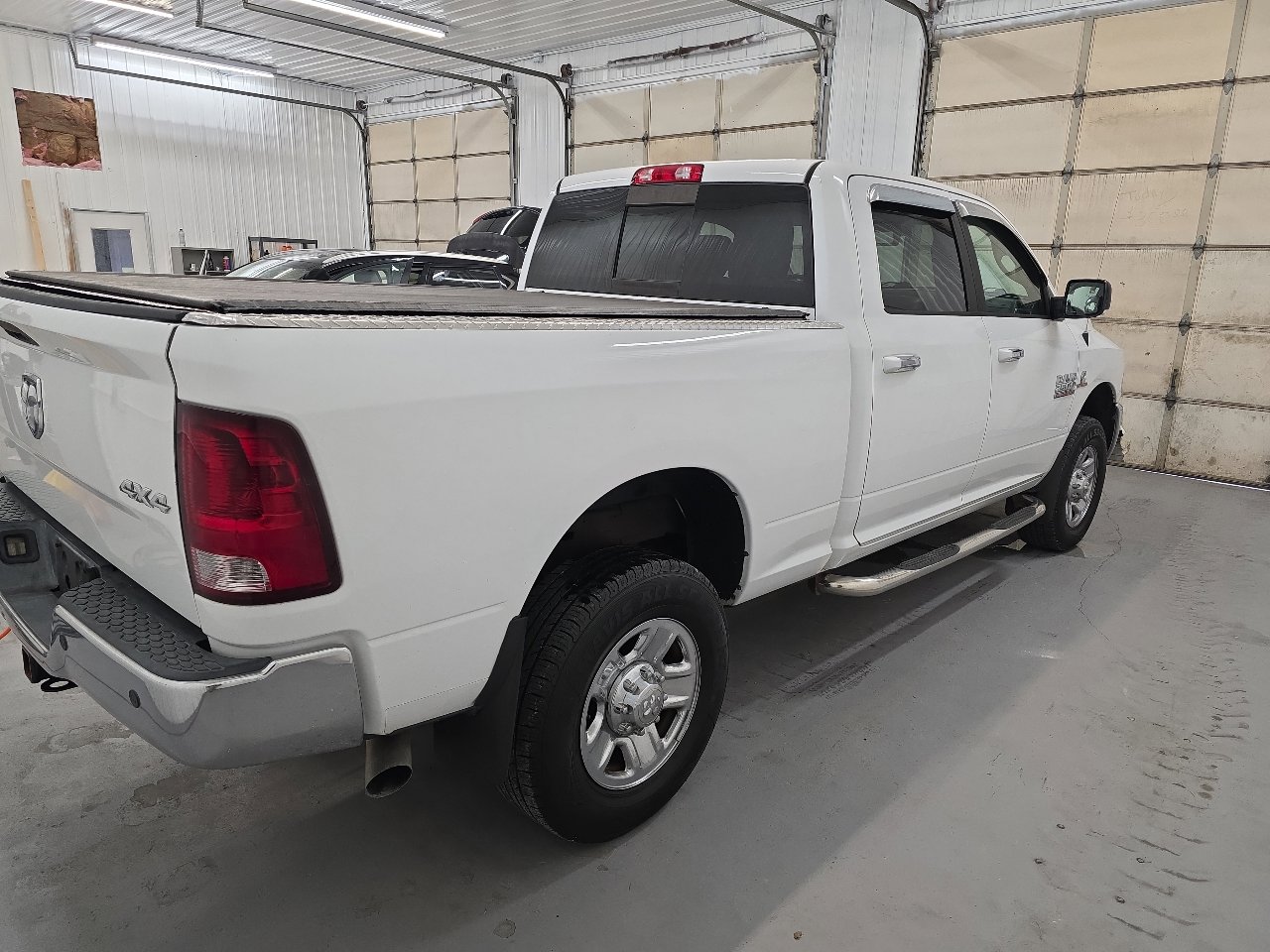Used 2015 RAM 2500 SLT w/ Luxury Group image 13