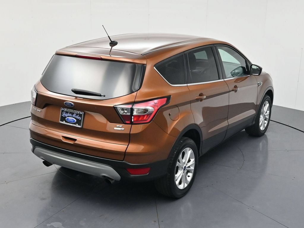 Used 2017 Ford Escape SE AWD/4WD image 38