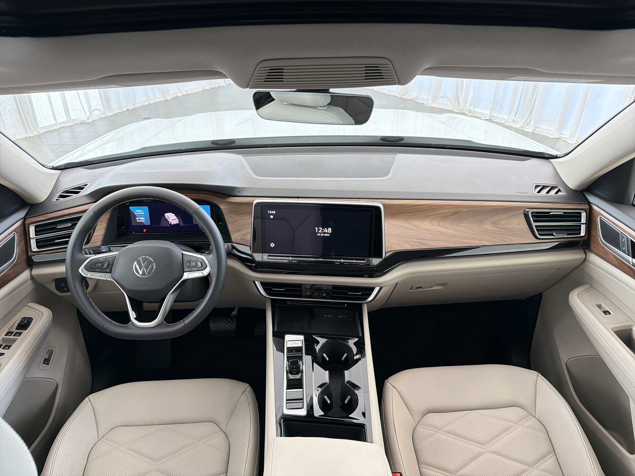 New 2026 Volkswagen Atlas SE FWD image 17