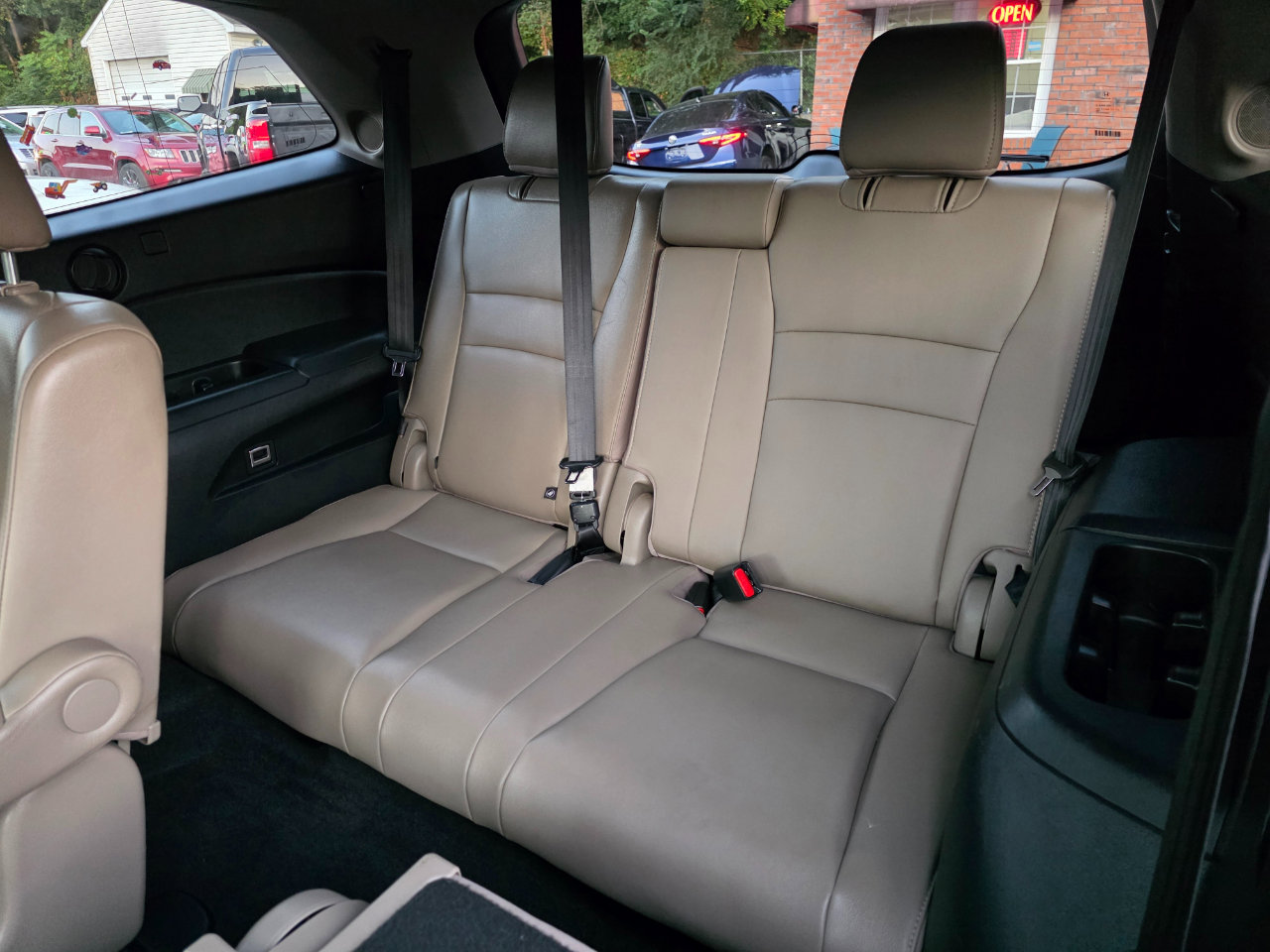 Used 2016 Honda Pilot Elite image 12