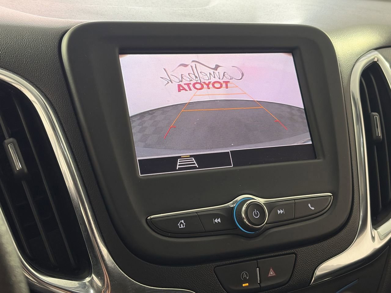 Used 2022 Chevrolet Equinox LT FWD image 16