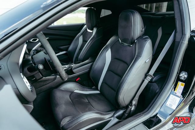Used 2022 Chevrolet Camaro SS RWD image 6