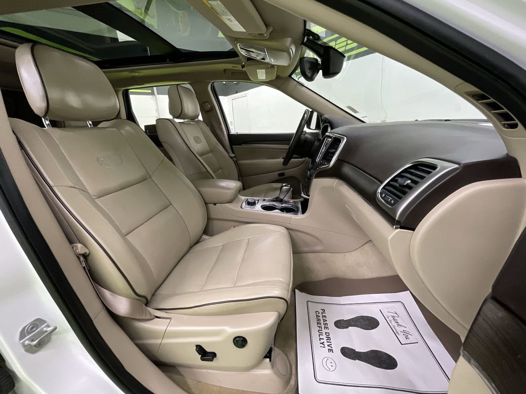 Used 2018 Jeep Grand Cherokee Overland image 30