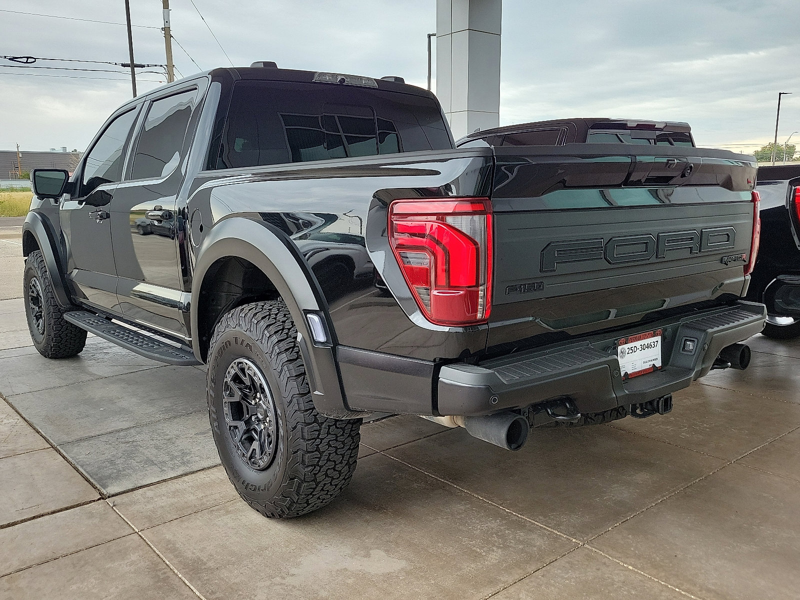 Used 2025 Ford F150 Raptor w/ Equipment Group 803A Raptor R image 2