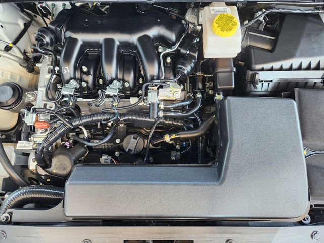 Certified 2025 Nissan Pathfinder SV image 23