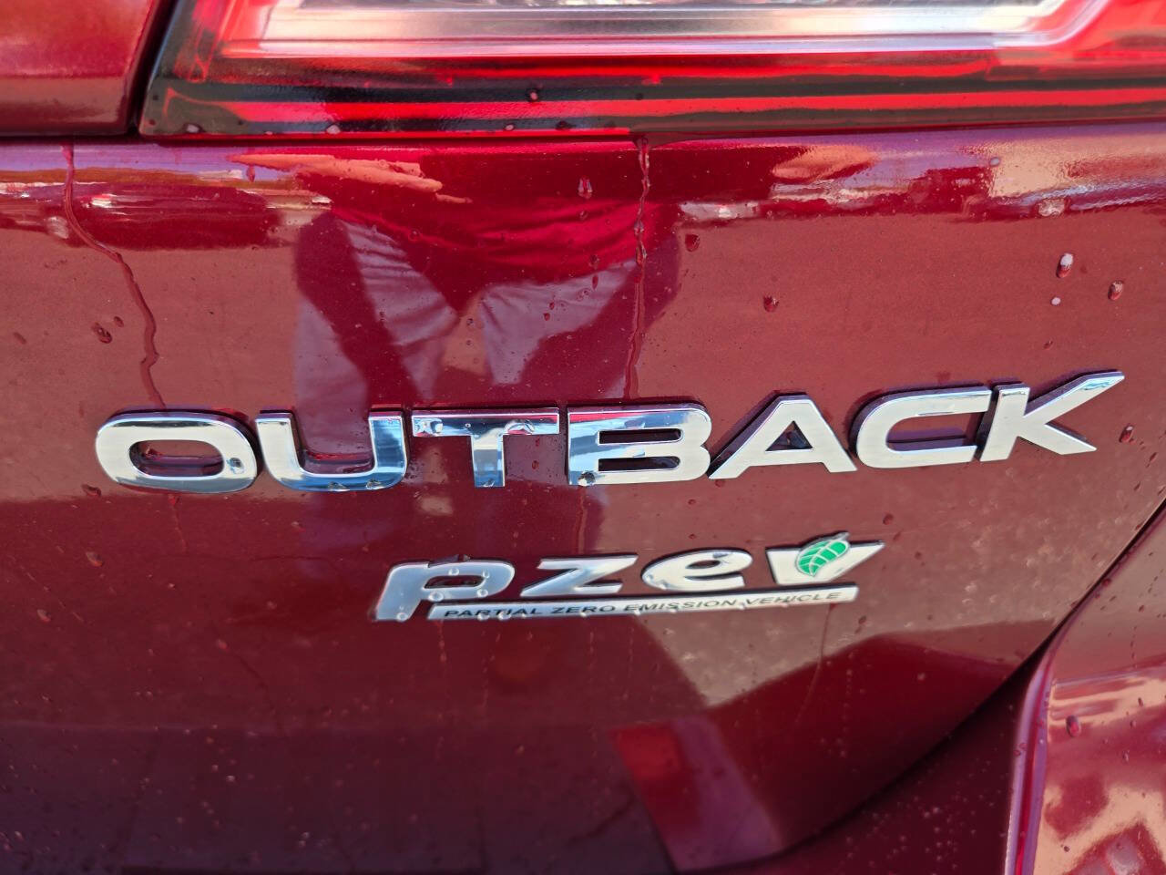 Used 2012 Subaru Outback 2.5i Limited w/ Moonroof Pkg image 11