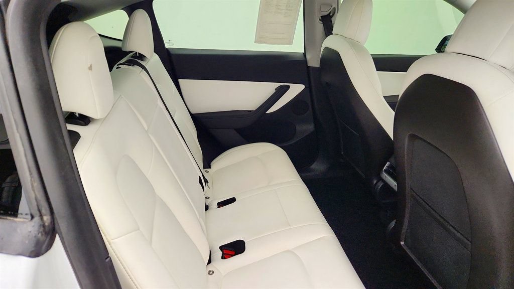Used 2021 Tesla Model Y Long Range AWD/4WD image 28