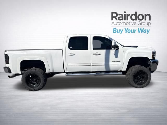 Used 2014 Chevrolet Silverado 2500 LTZ AWD/4WD image 8