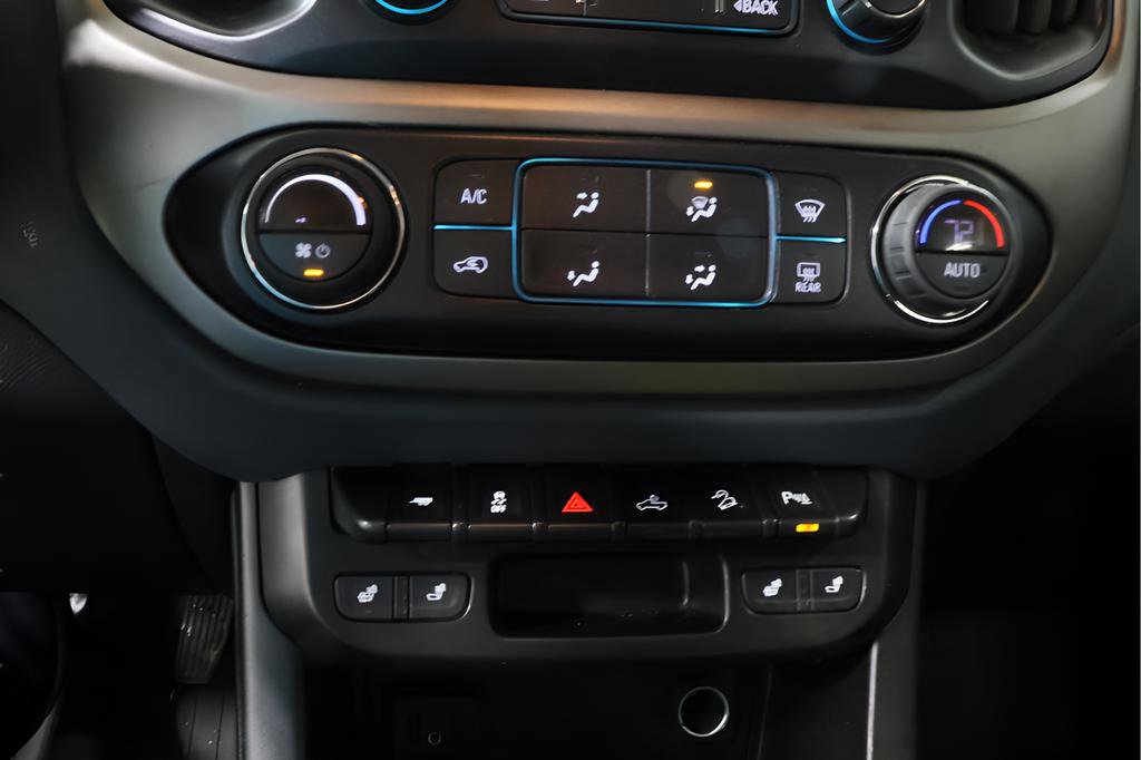 Used 2022 Chevrolet Colorado Z71 w/ Z71 Midnight Edition image 5