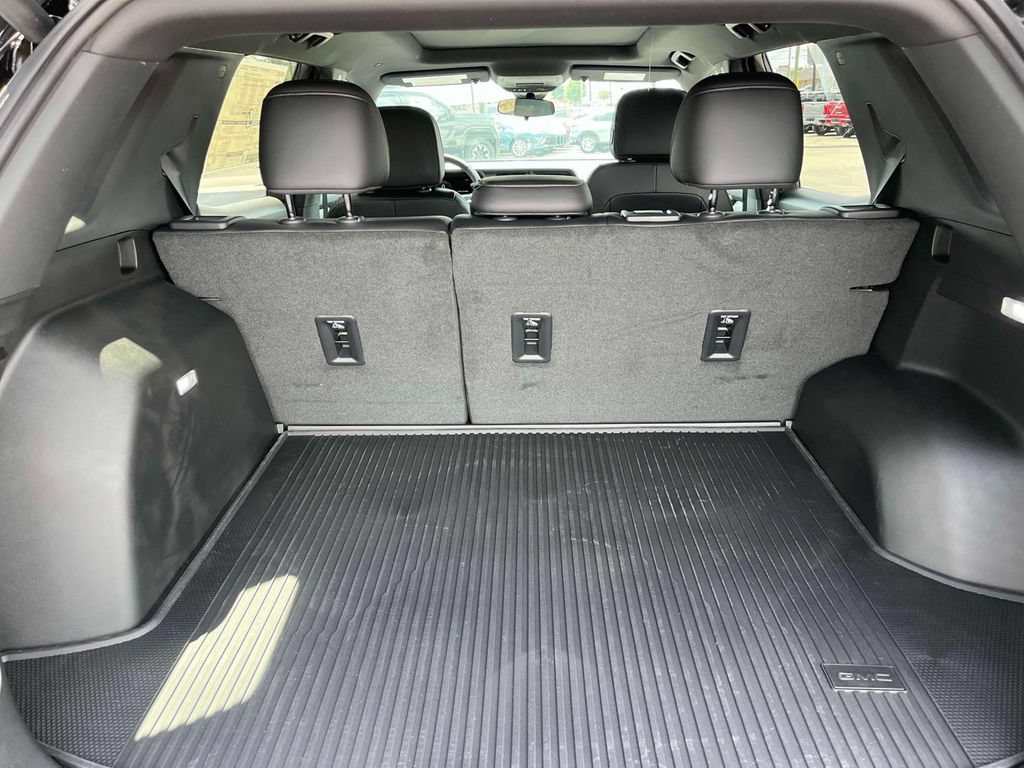 New 2026 GMC Terrain AT4 w/ Convenience Package III AWD/4WD image 17