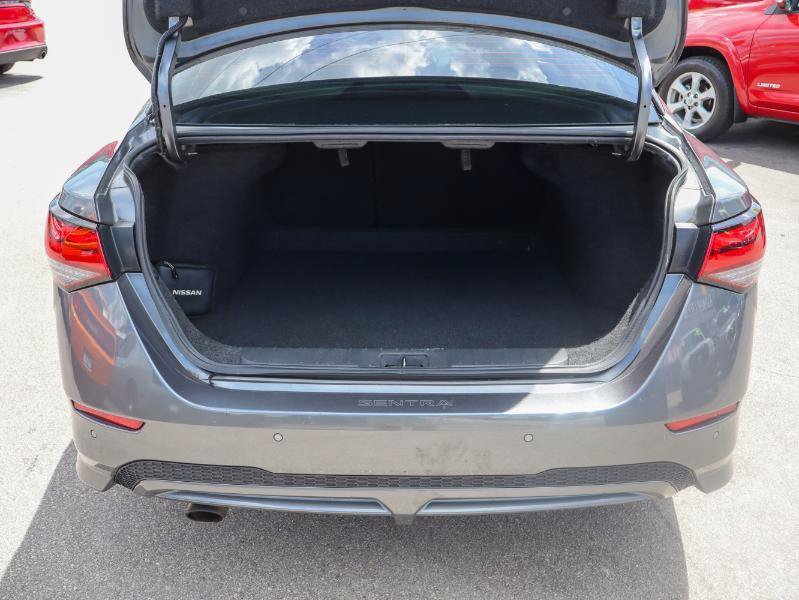 Used 2022 Nissan Sentra SR w/ Electronics Package FWD image 5