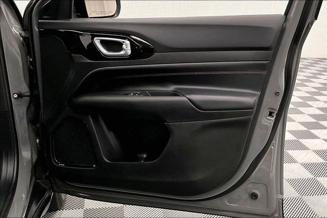 Used 2024 Jeep Compass Trailhawk w/ Trailhawk Elite Group image 21