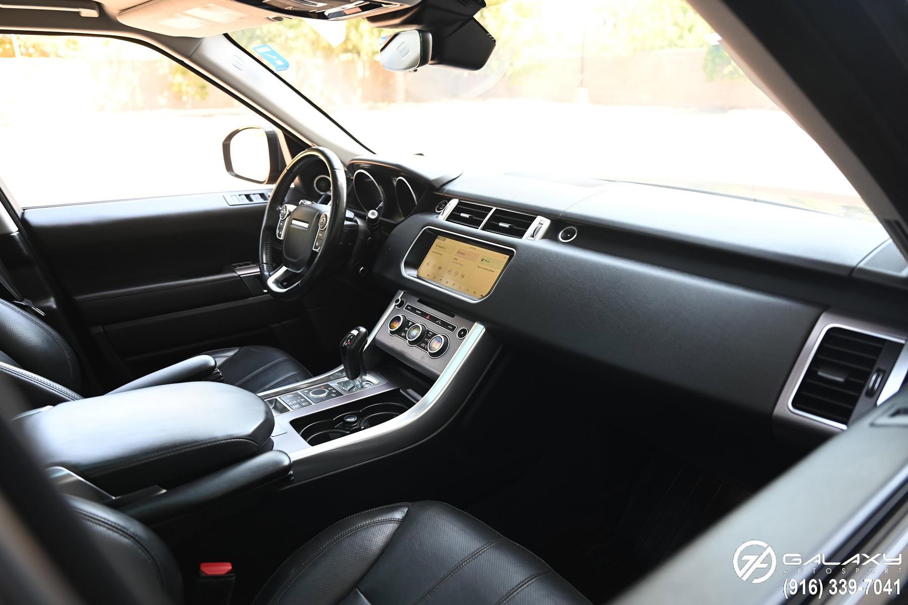 Used 2017 Land Rover Range Rover Sport HSE AWD/4WD image 12