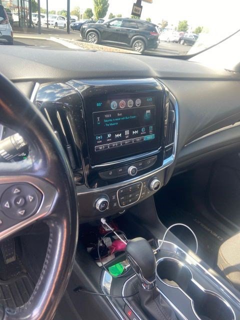 Used 2018 Chevrolet Traverse LT FWD image 16