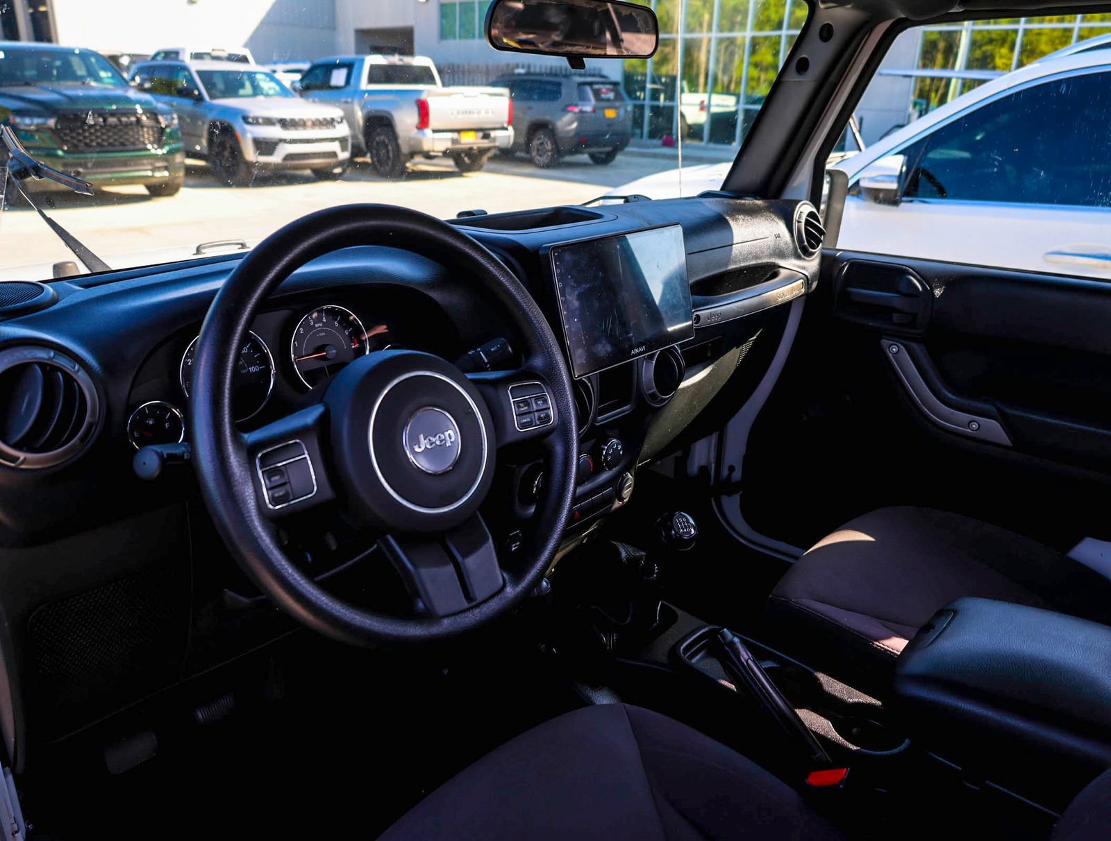 Used 2015 Jeep Wrangler Sport AWD/4WD image 3