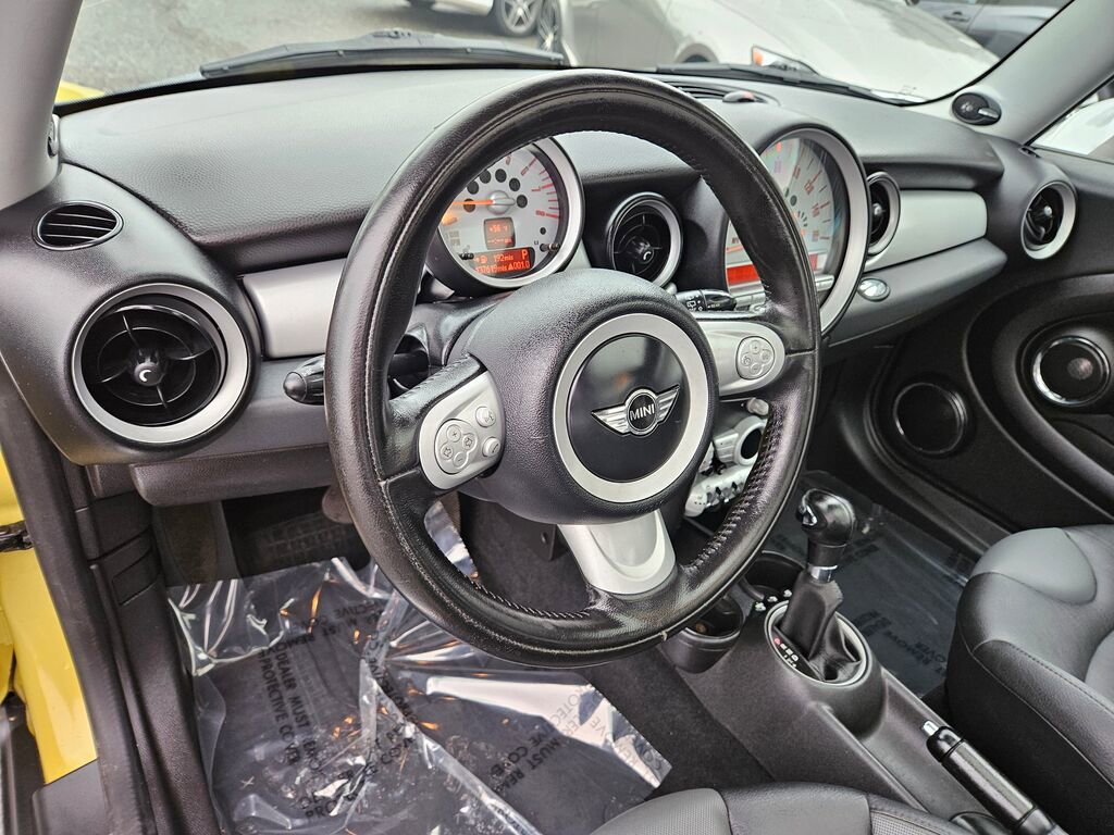 Used 2010 MINI Cooper Hardtop image 18