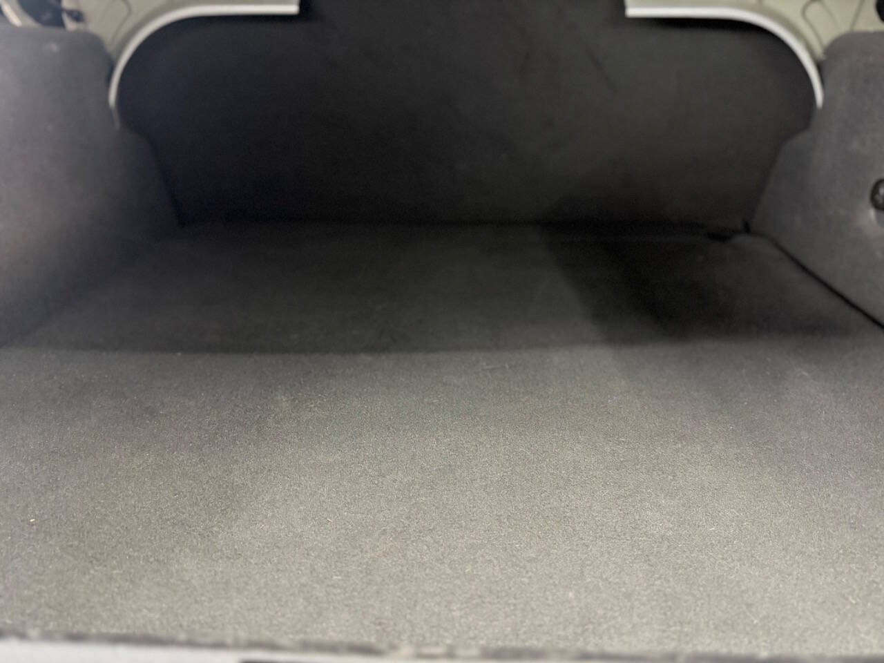 Used 2013 Ford Focus S FWD image 16