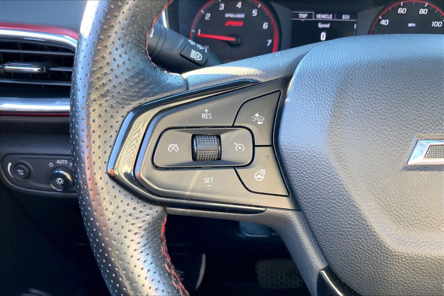 Used 2022 Chevrolet TrailBlazer RS FWD image 24