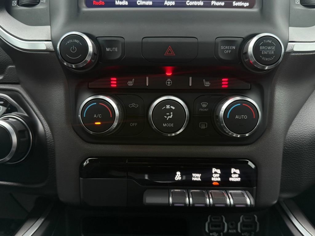 Used 2021 RAM 1500 Big Horn image 23