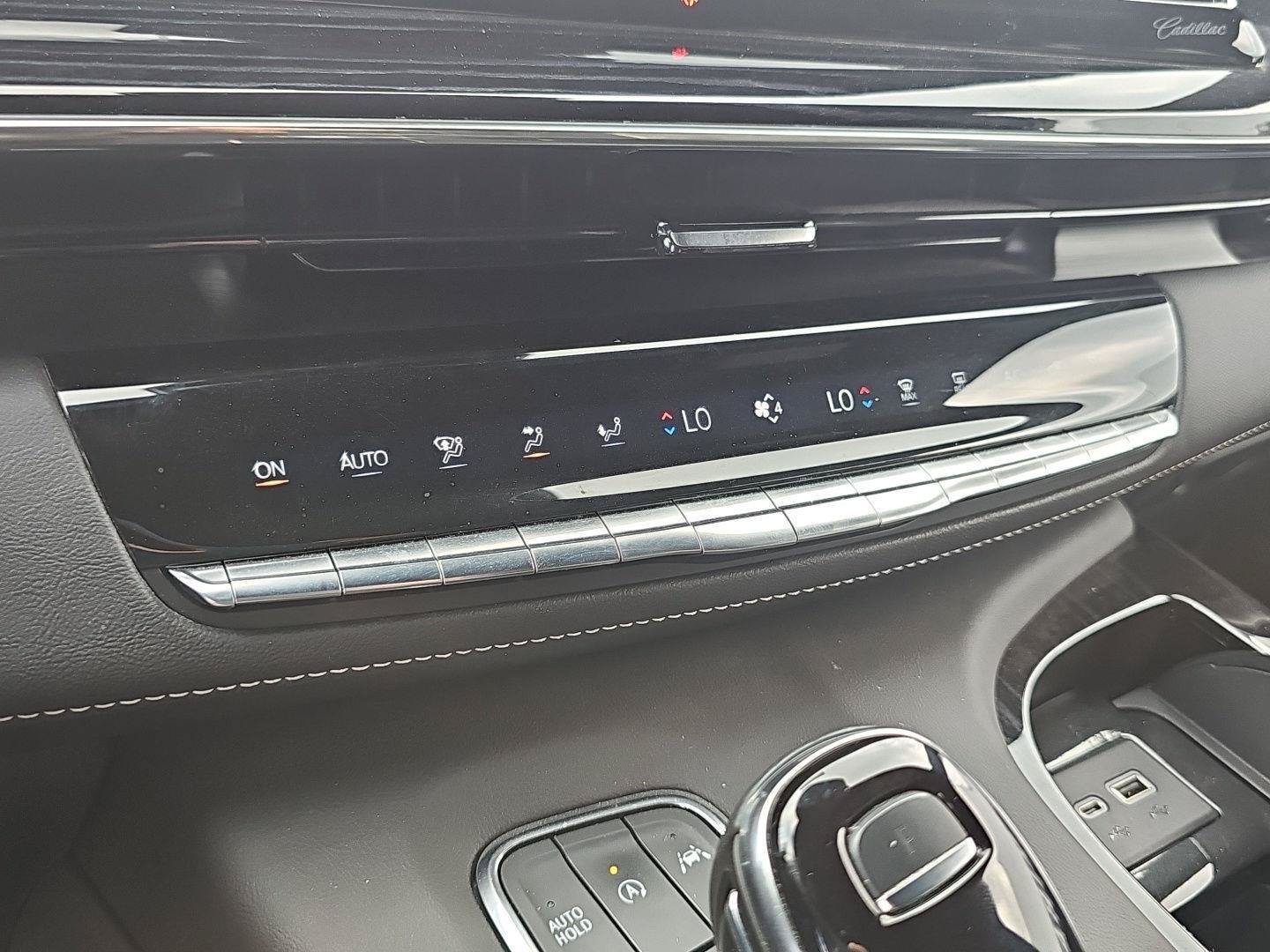 Used 2023 Cadillac Escalade Sport AWD/4WD image 15