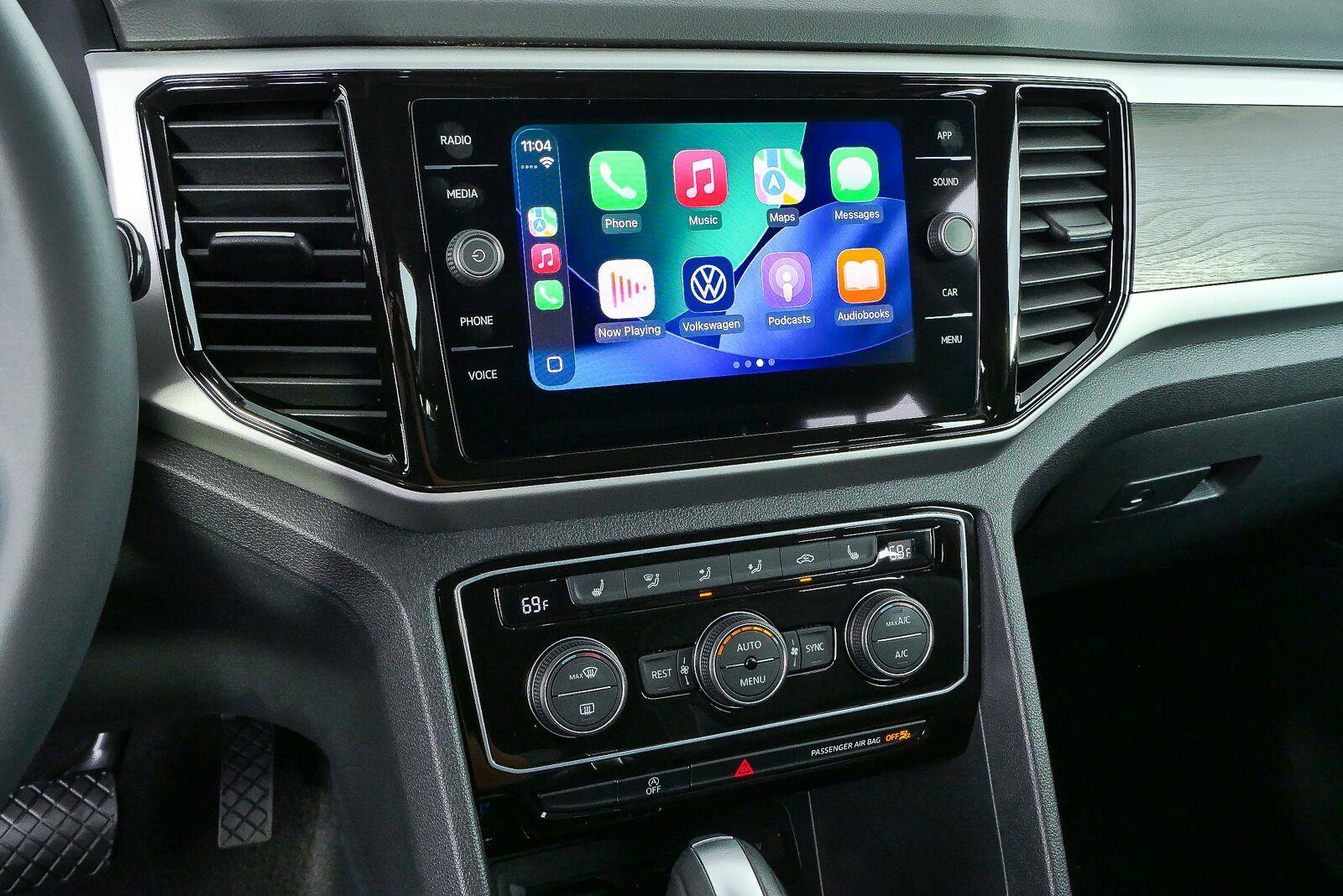 Certified 2023 Volkswagen Atlas SE FWD image 16