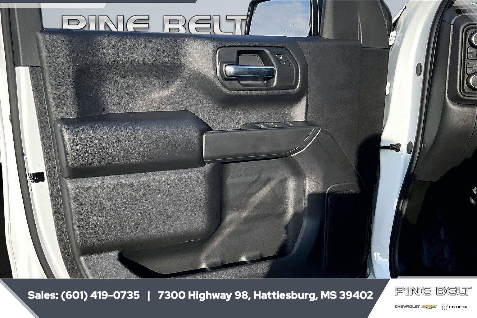 New 2026 Chevrolet Silverado 1500 W/T w/ Z71 Off-Road Package AWD/4WD image 18
