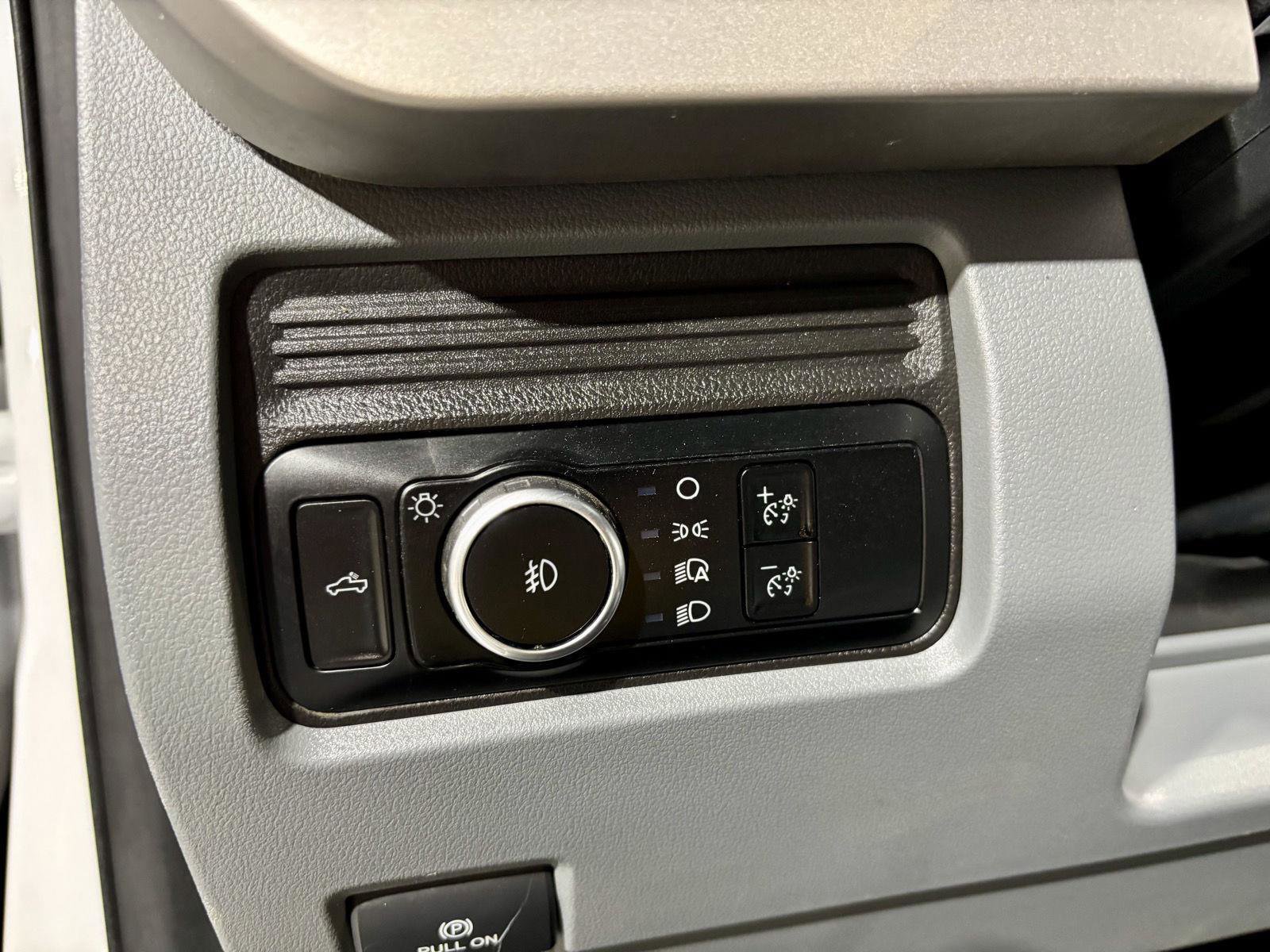 Used 2024 Ford F250 XLT w/ FX4 Off-Road Package AWD/4WD image 29