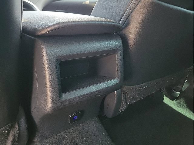 Used 2022 Toyota Camry SE w/ Convenience Package FWD image 13