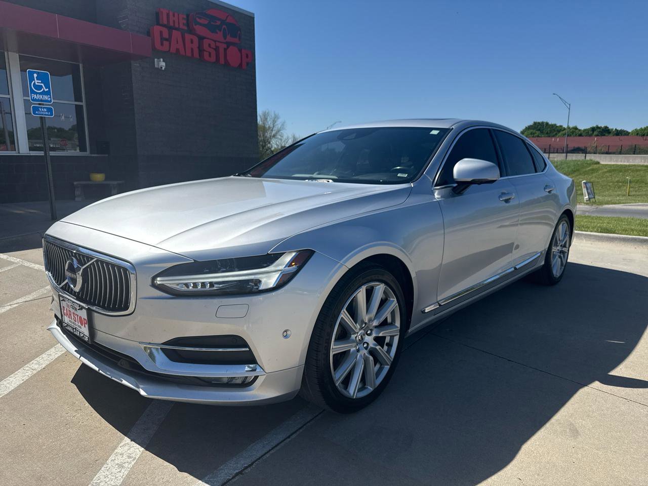Used 2017 Volvo S90 T6 Inscription w/ Vision Package AWD/4WD image 2