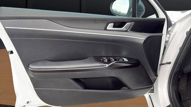 Used 2024 Kia K5 LXS image 21