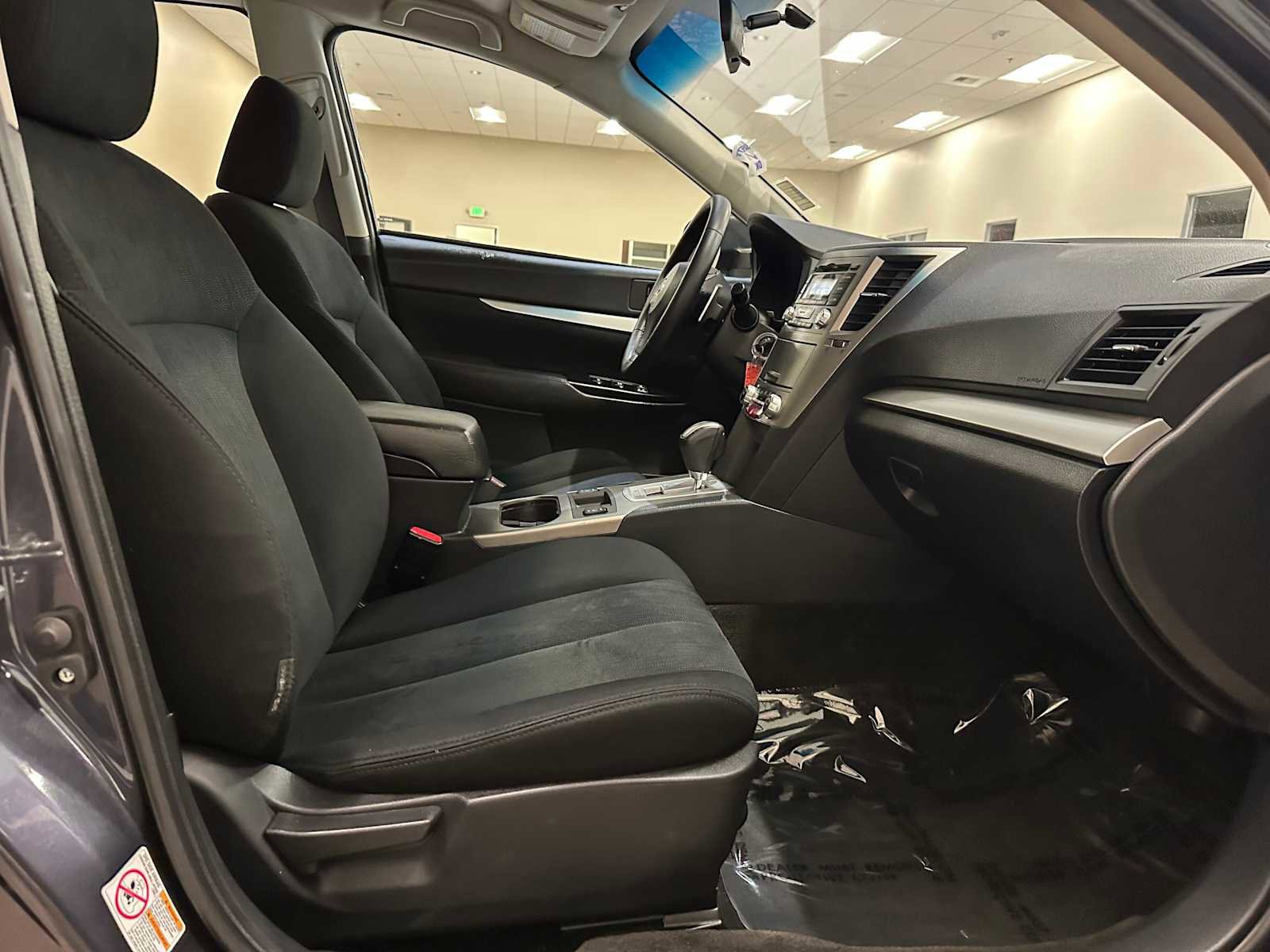 Used 2013 Subaru Legacy 2.5i Premium w/ All-Weather Pkg AWD/4WD image 25