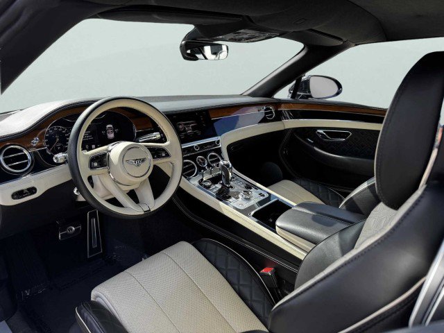 Used 2022 Bentley Continental GT image 30