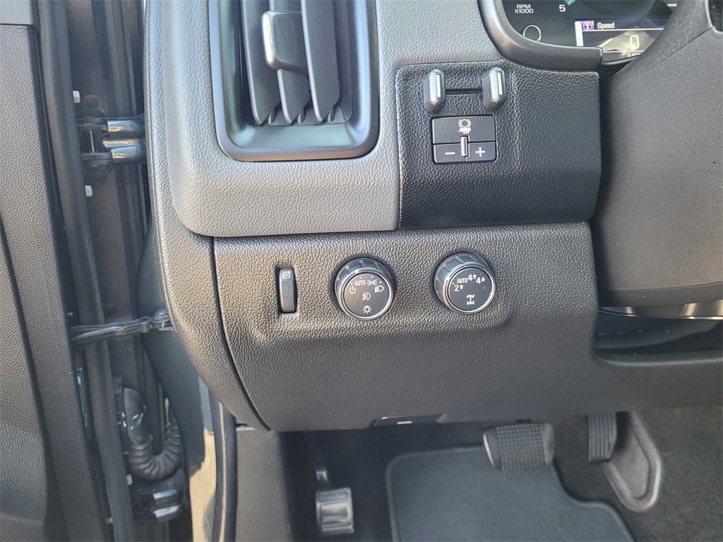 Used 2018 Chevrolet Colorado Z71 image 25