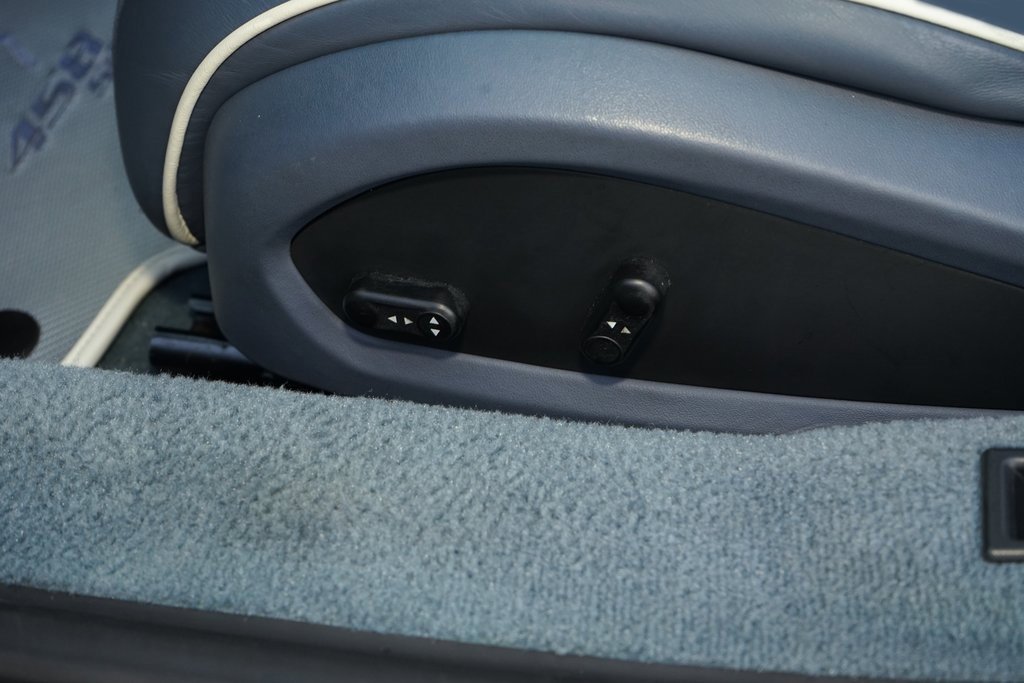 Used 2015 Ferrari 458 Spider image 23