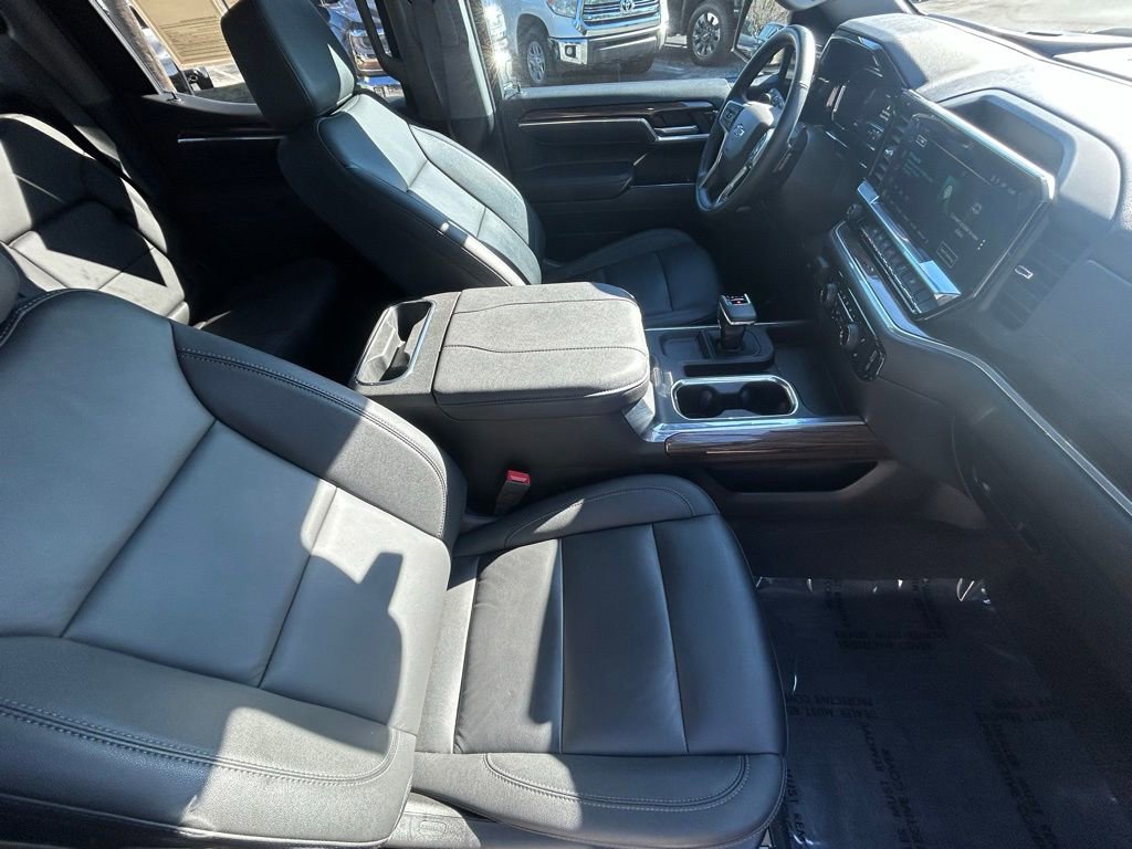 Used 2025 Chevrolet Silverado 1500 RST w/ Redline Edition image 24