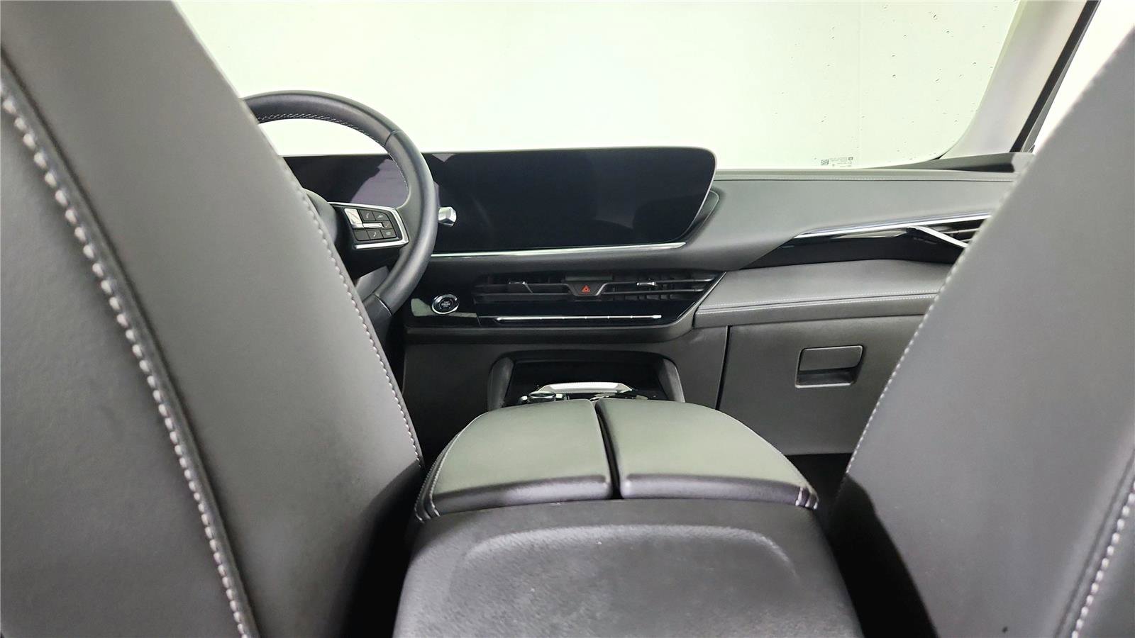 Used 2025 Buick Envision Preferred image 15