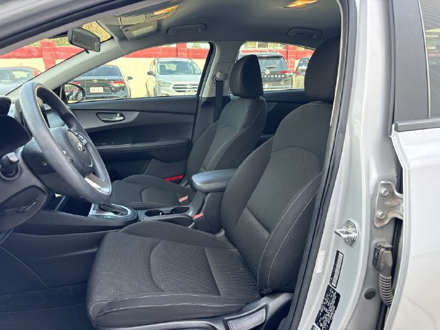 Used 2021 Kia Forte LXS FWD image 23