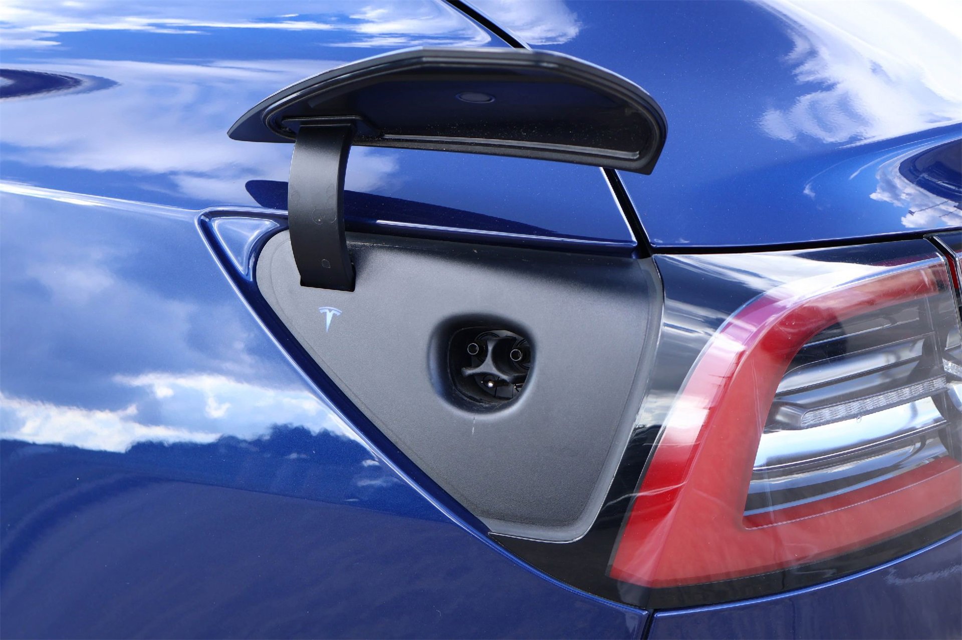 Used 2022 Tesla Model 3 Long Range image 25