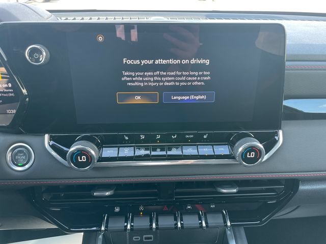 Used 2024 Chevrolet Colorado Z71 w/ Z71 Convenience Package 2 AWD/4WD image 13
