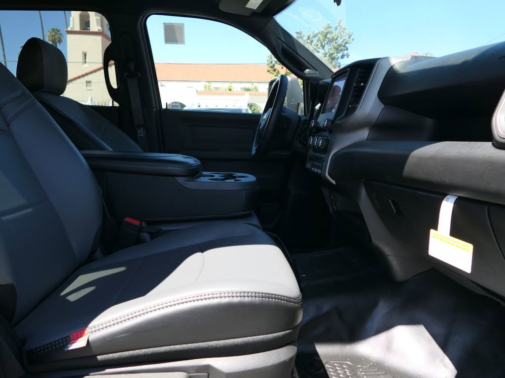 New 2024 RAM 4500 Tradesman w/ Chrome Appearance Group RWD image 26