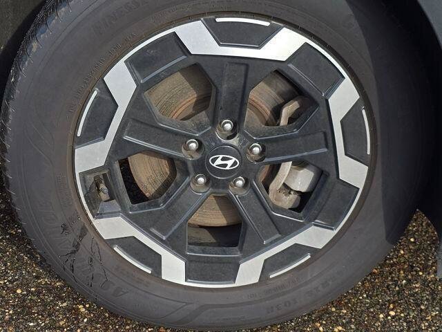 Used 2024 Hyundai Santa Fe SE AWD/4WD image 12