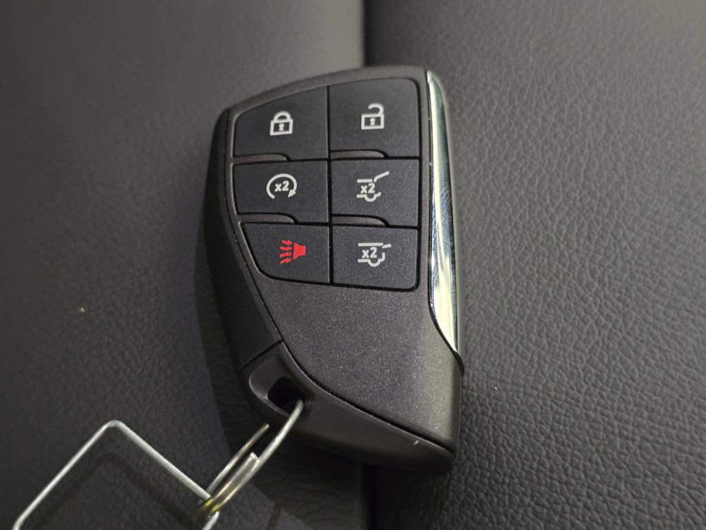 New 2026 Chevrolet Suburban LT w/ Comfort Package image 32