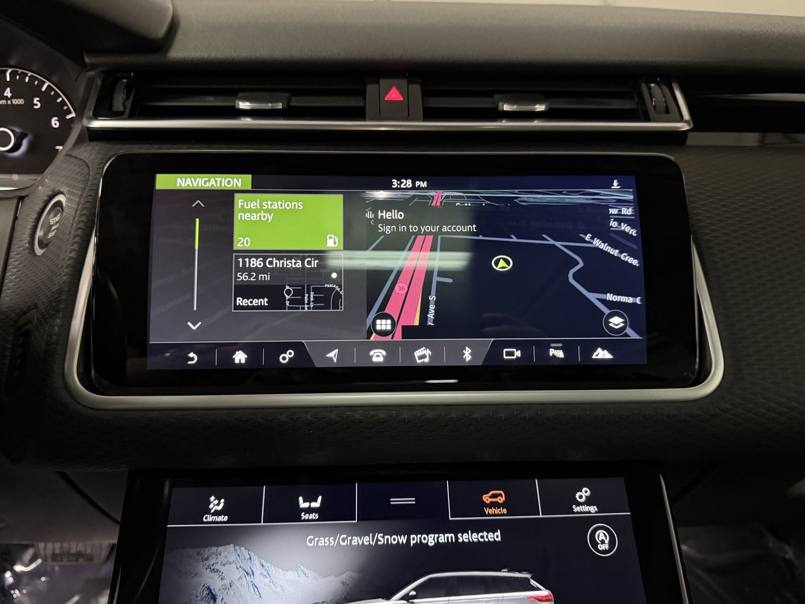 Used 2019 Land Rover Range Rover Velar S image 31