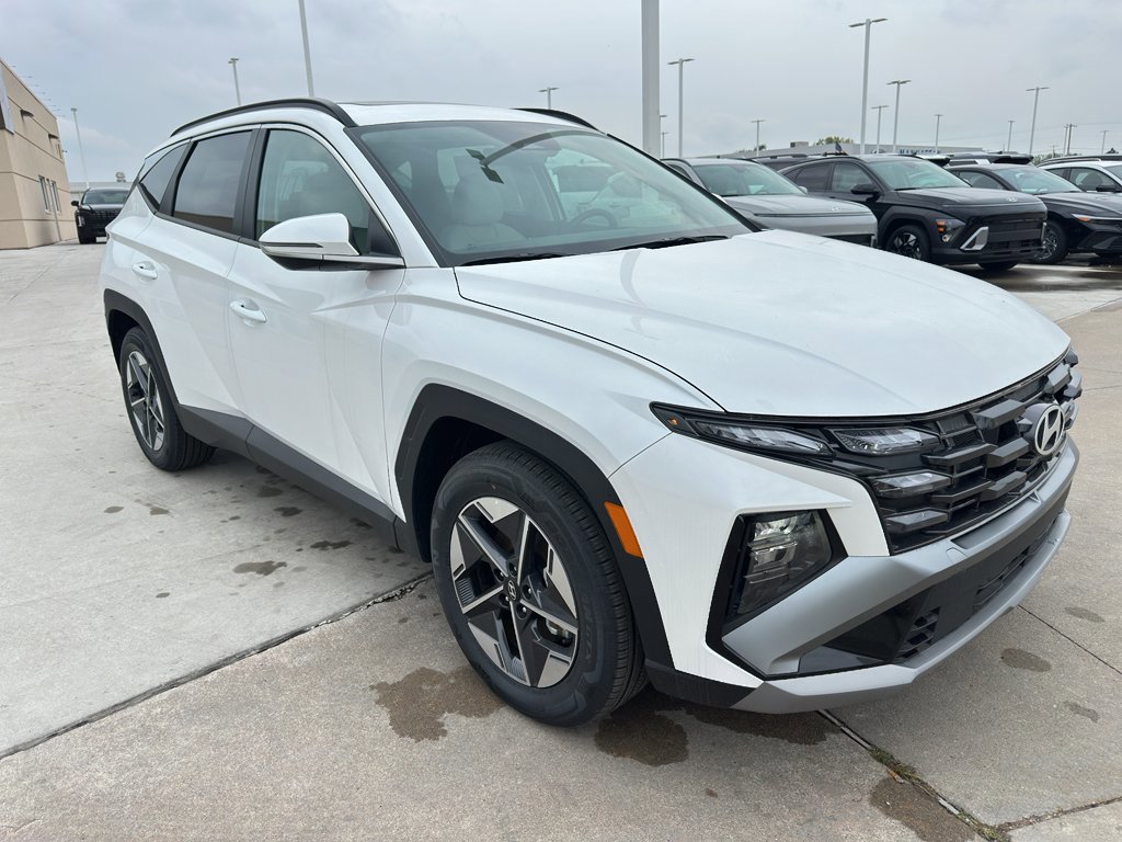 New 2025 Hyundai Tucson SEL FWD image 2