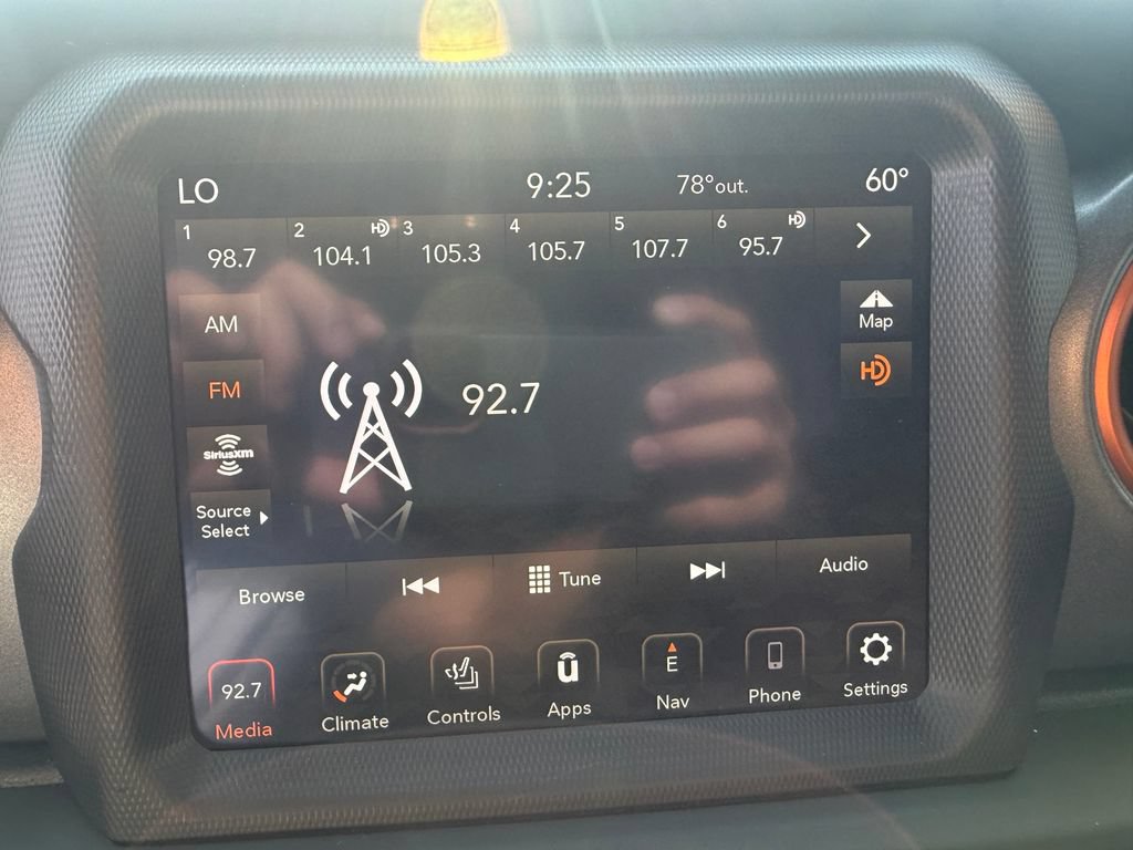 Used 2022 Jeep Gladiator Mojave w/ LED Lighting Group AWD/4WD image 12