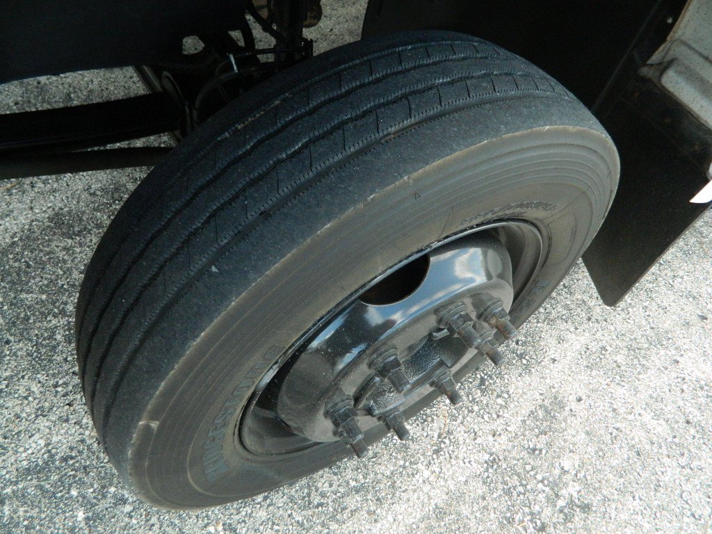 Used 2003 Chevrolet Kodiak C4500 2WD Regular Cab image 11
